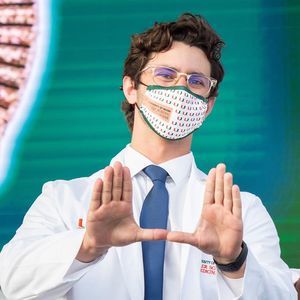 Meet your Posher, Adam